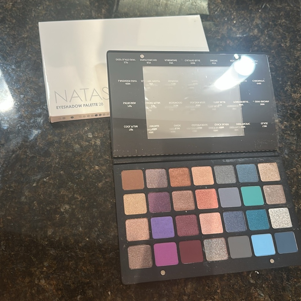Natasha Denona Eyeshadow Palette 28 in Purple Blue New Never Used - Picture 3 of 6